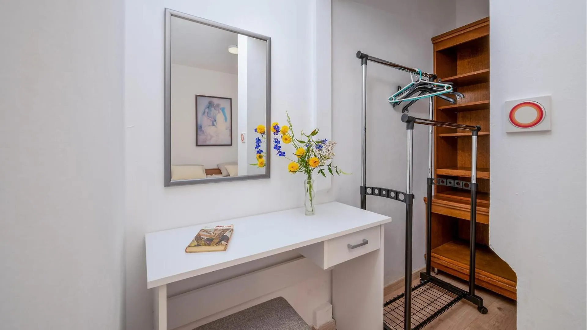 Amazing Apartment In Valbandon With Kitchen